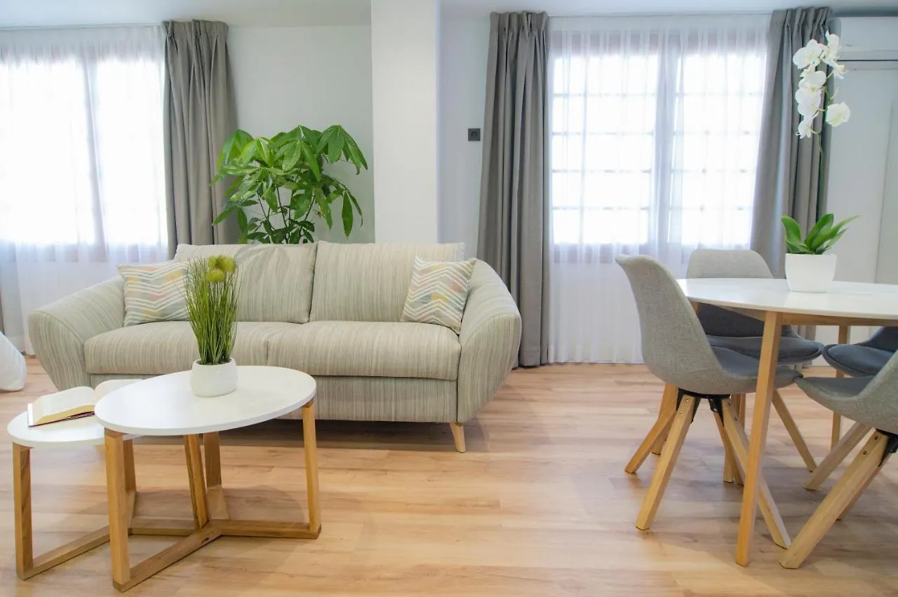 Laguna Home & Suites La Laguna Apartman